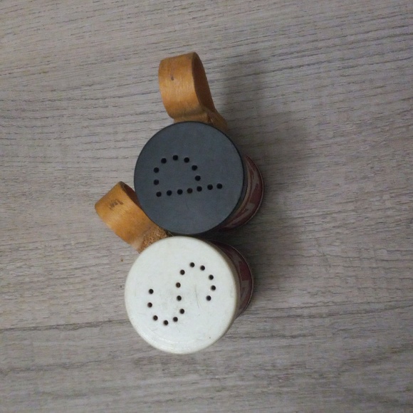 QUICK SALE VINTAGE BEER MUG I LOVE NY SALT AND PEPPER SHAKERS - Picture 2 of 3